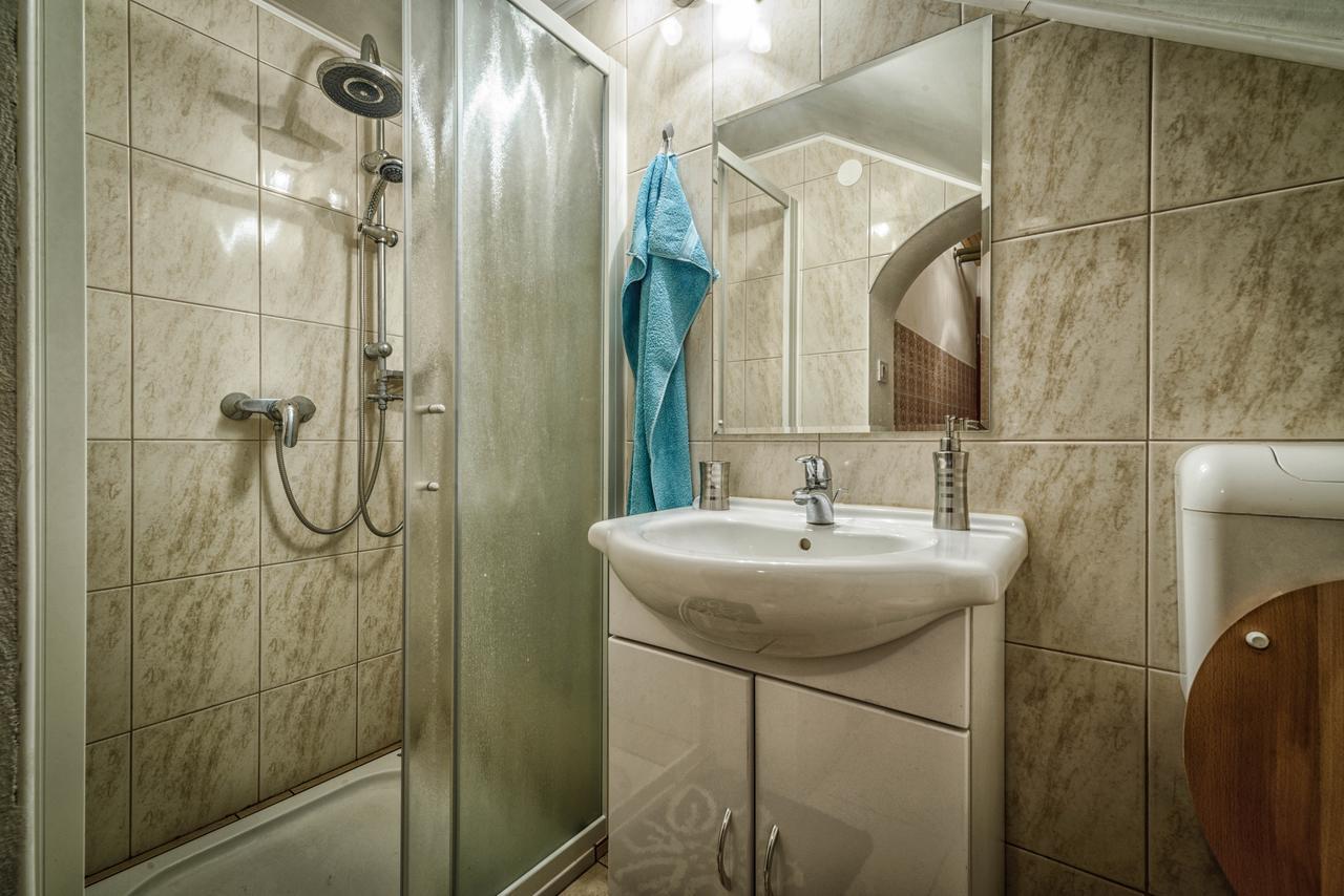 Apartment Blaz Podmelec Luaran gambar